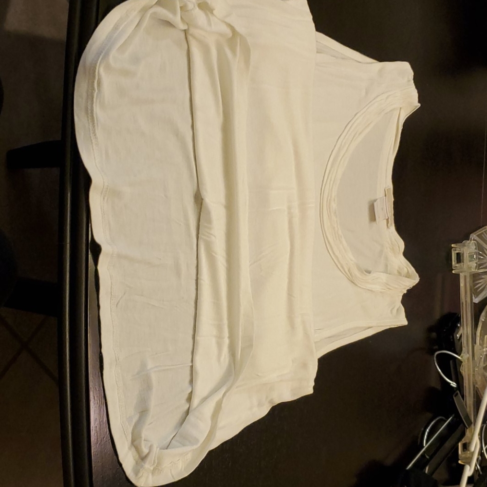 White Tank Top ๐ค - Picture 7 of 7
